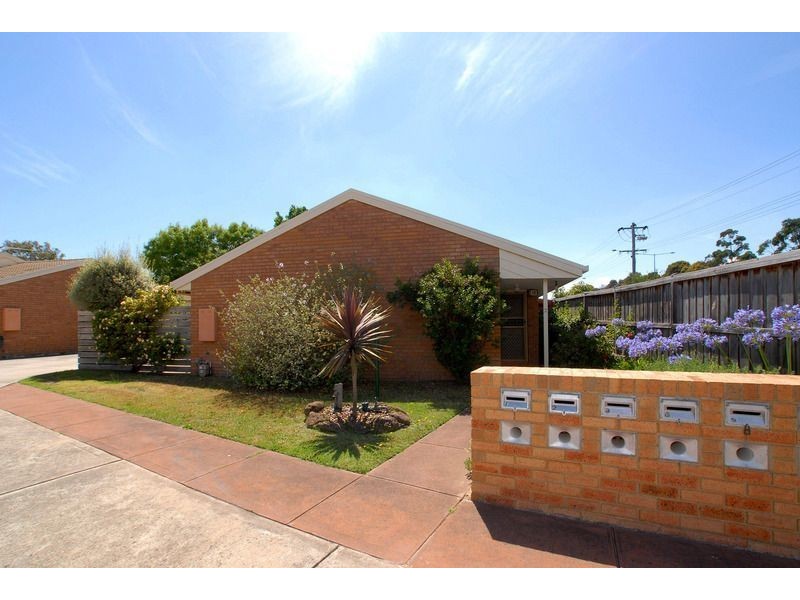 2/11-13 Cranbourne Road, Langwarrin VIC 3910
