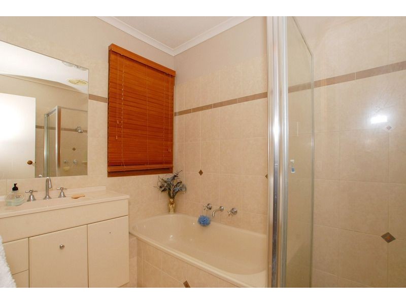 2/11-13 Cranbourne Road, Langwarrin VIC 3910