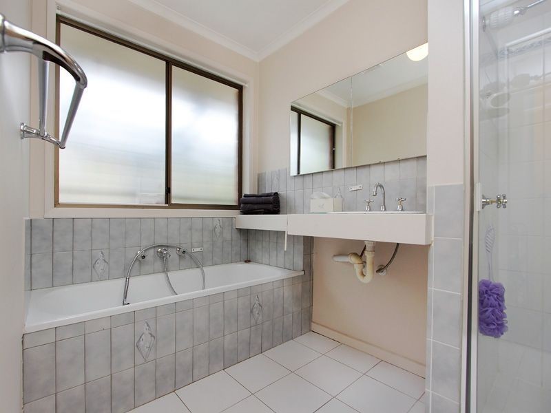 15 Elsan Lea Court, Langwarrin VIC 3910