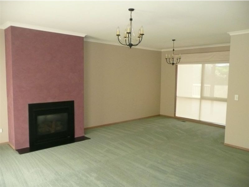 7 Cotoneaster Way, Langwarrin VIC 3910