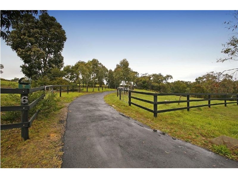 6 Bridgewater Court, Langwarrin VIC 3910