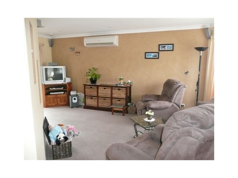 2 Sandra Court, Langwarrin VIC 3910