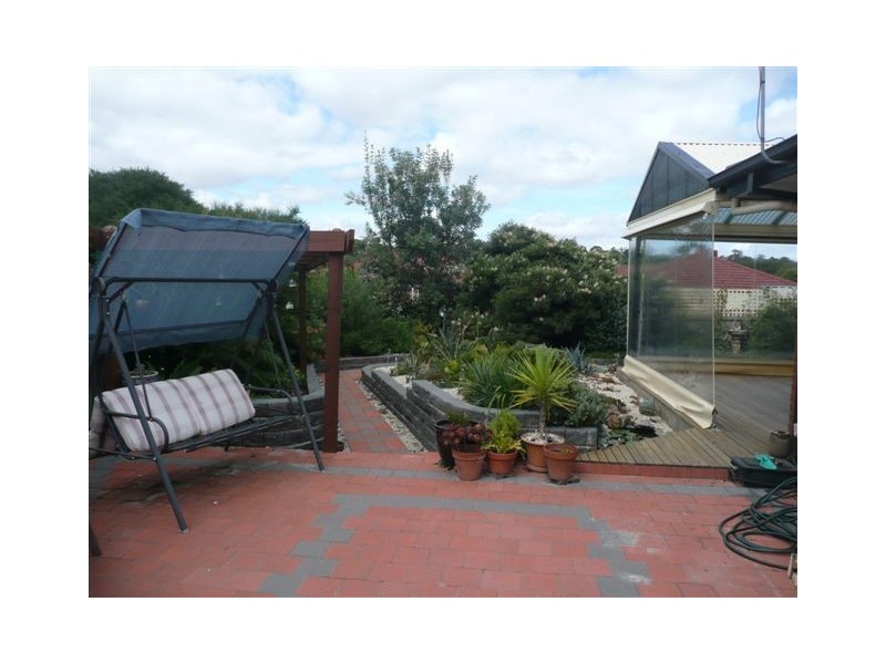 2 Sandra Court, Langwarrin VIC 3910