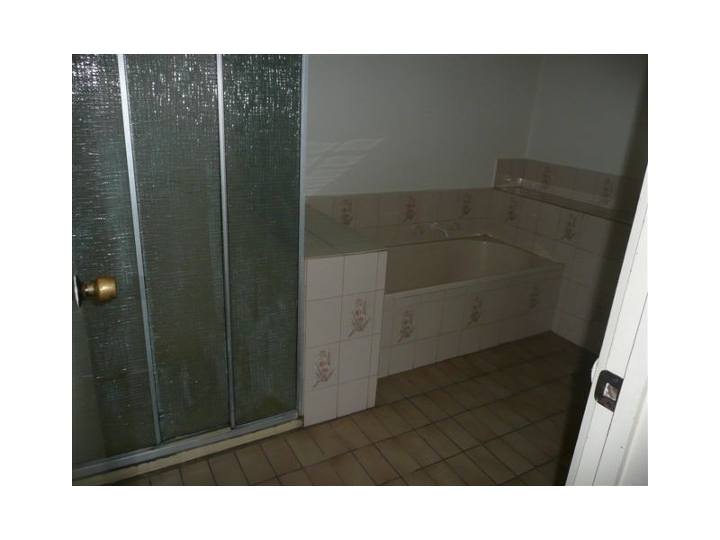 19 Thomas Crescent, Cranbourne VIC 3977