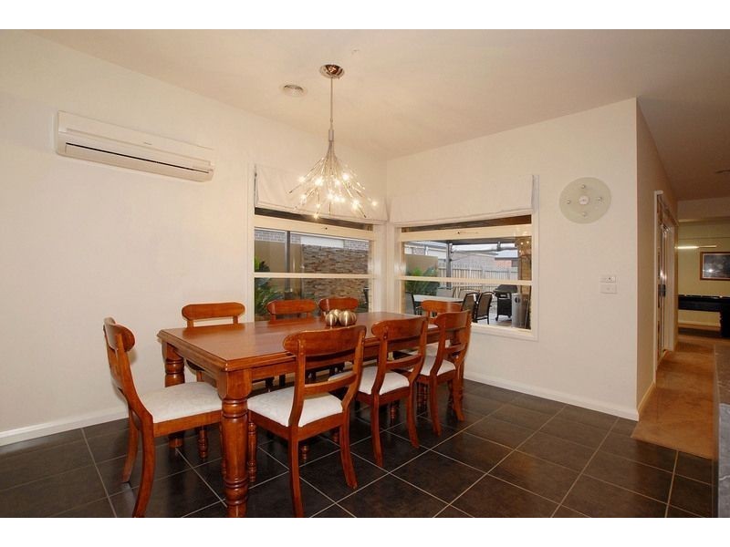 2 Elemes Court, Langwarrin VIC 3910