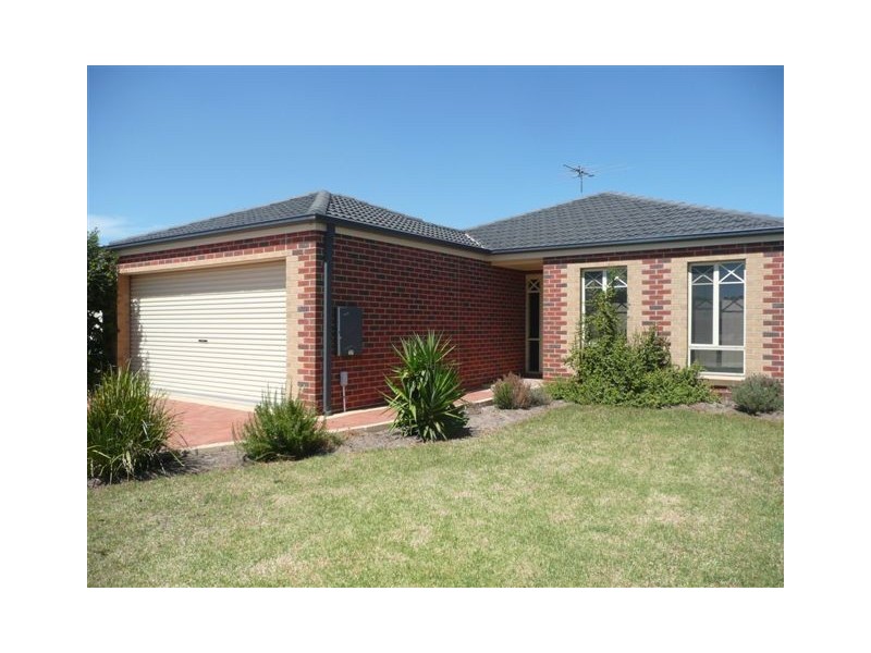 3 Nimman Mews, Skye VIC 3977