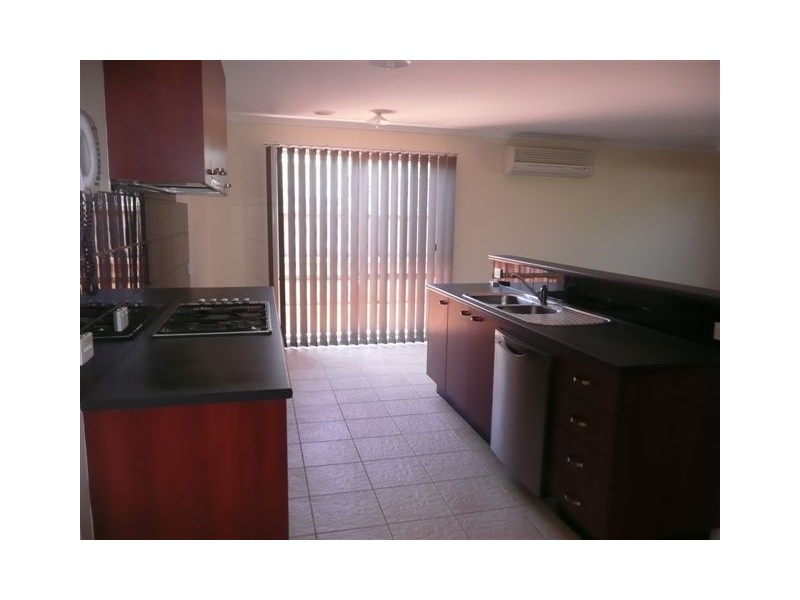3 Nimman Mews, Skye VIC 3977