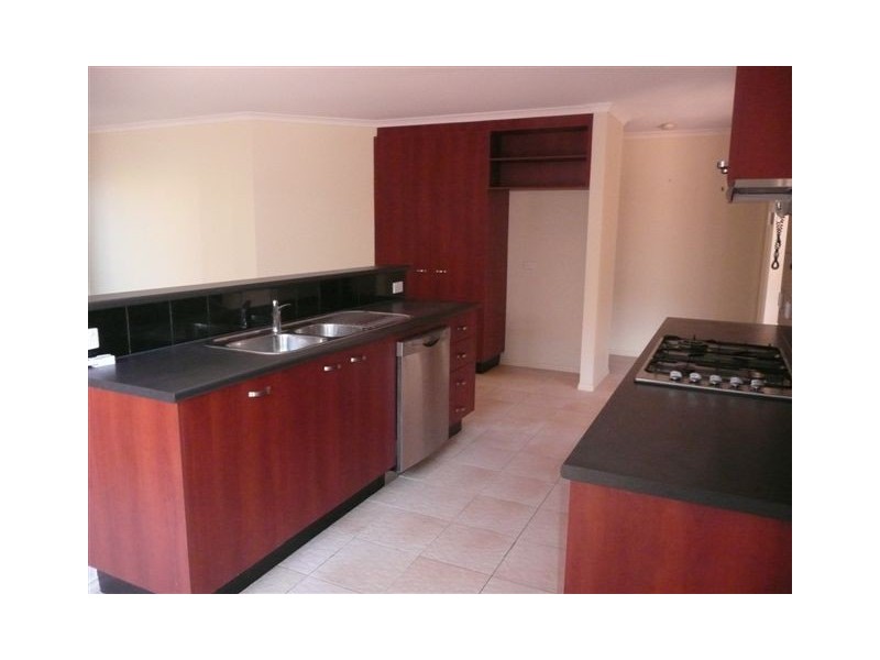 3 Nimman Mews, Skye VIC 3977