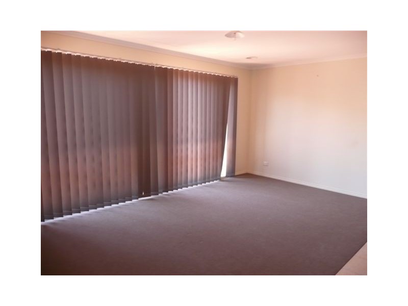 3 Nimman Mews, Skye VIC 3977