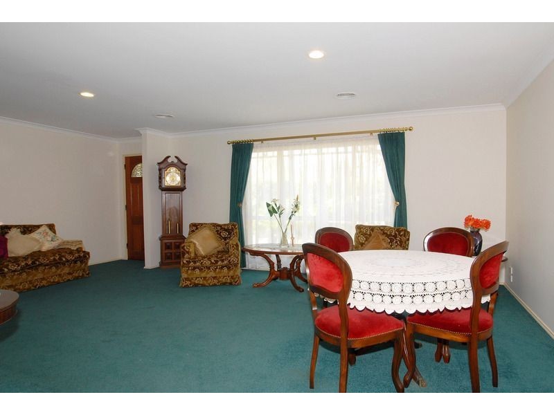 2/15 Potts Road, Langwarrin VIC 3910