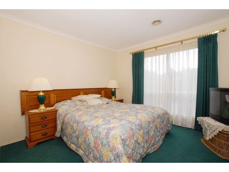 2/15 Potts Road, Langwarrin VIC 3910