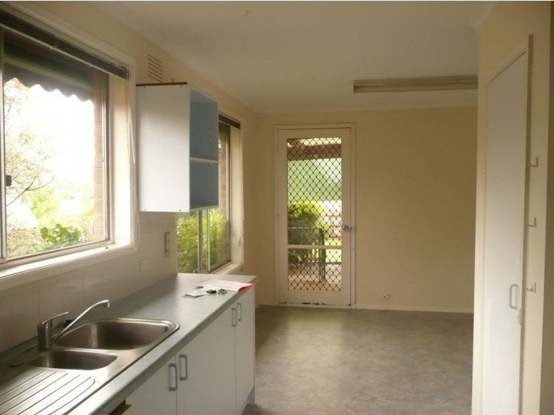 35 Wolsley Avenue, Frankston VIC 3199