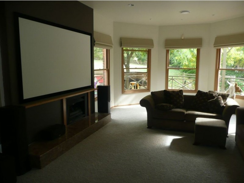 8 Gum Hill, Langwarrin VIC 3910