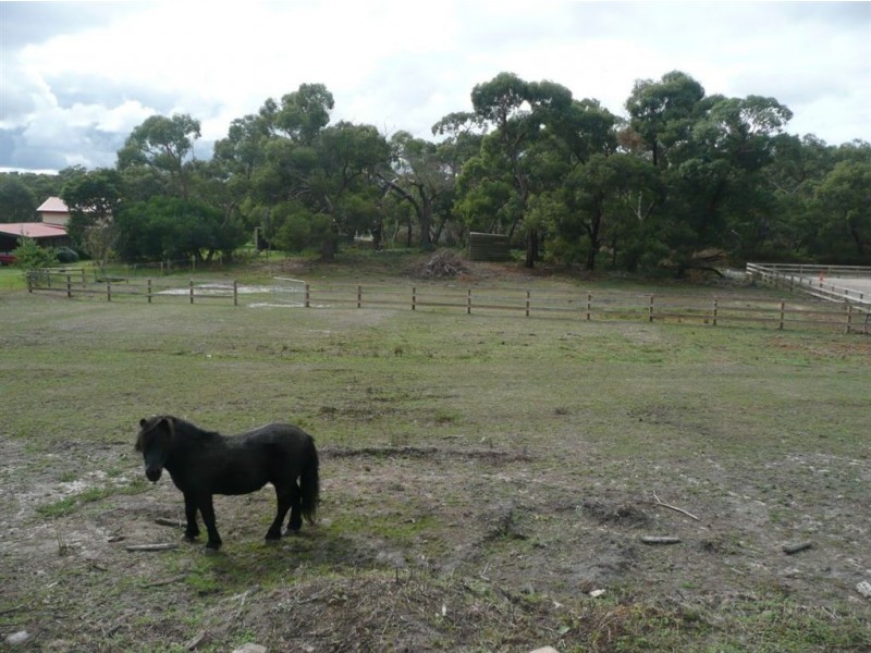 8 Gum Hill, Langwarrin VIC 3910