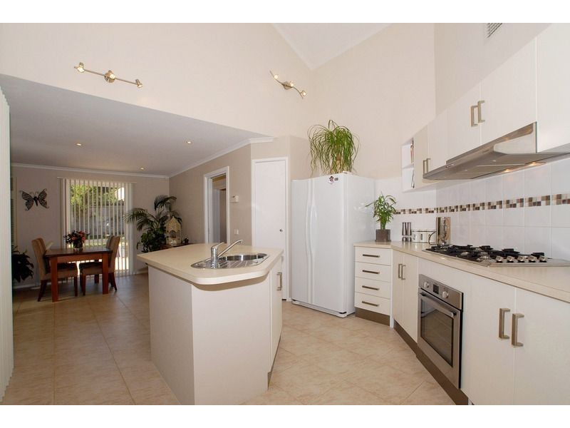 10 Beacon Drive, Langwarrin VIC 3910