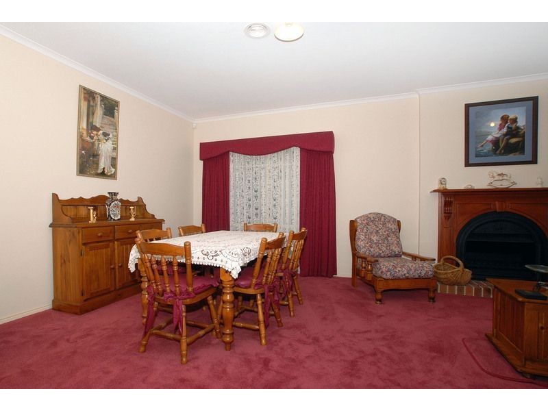 19 Heatherwood Grove, Langwarrin VIC 3910