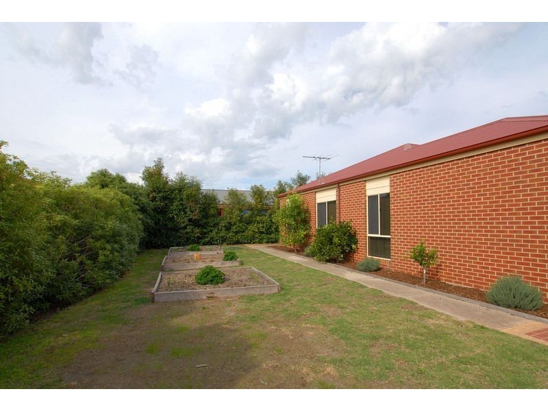 19 Heatherwood Grove, Langwarrin VIC 3910