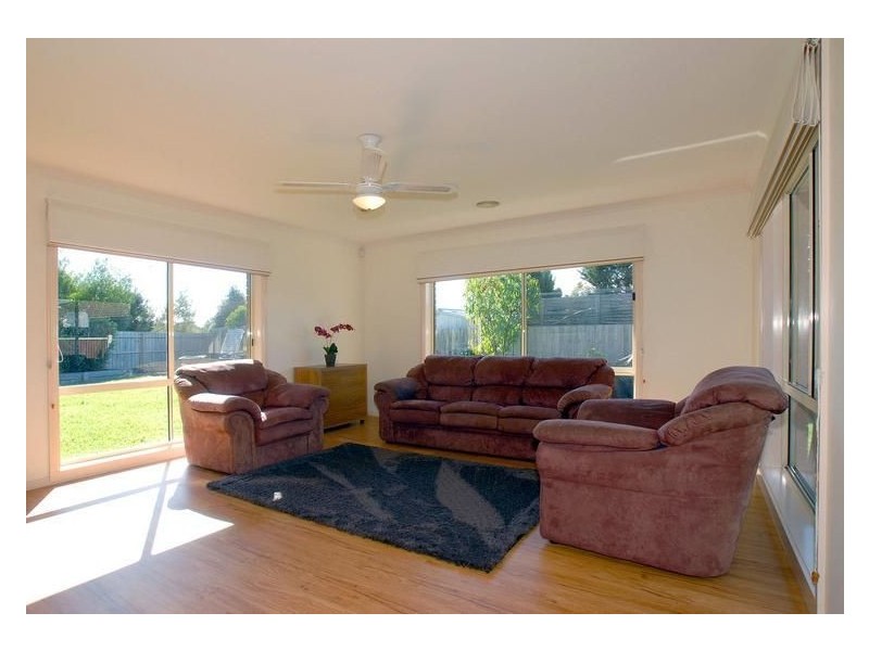 5 Julie Court, Langwarrin VIC 3910