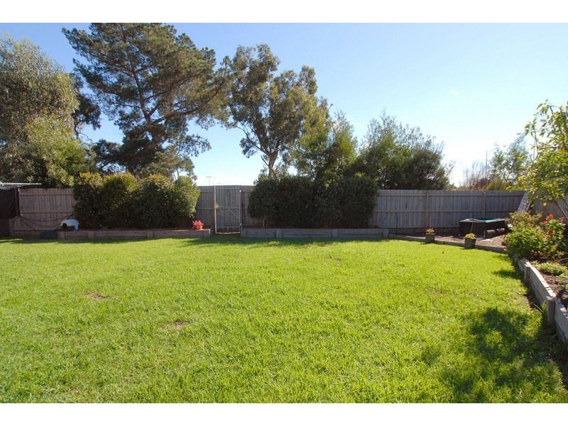 5 Julie Court, Langwarrin VIC 3910