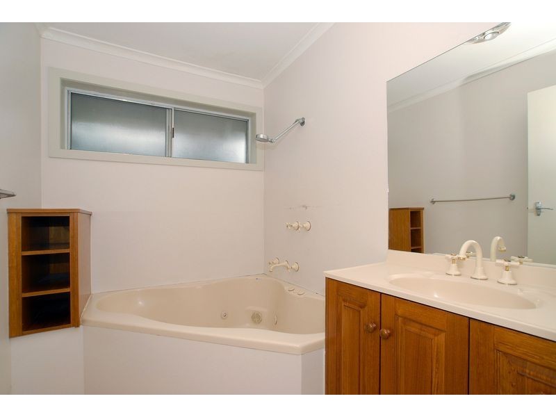 8 John Street, Langwarrin VIC 3910