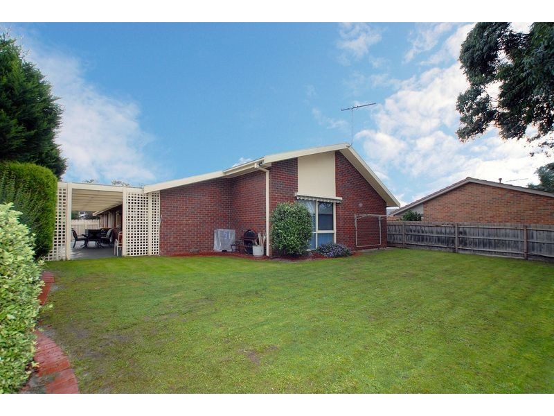 15 Bevnol Road, Langwarrin VIC 3910