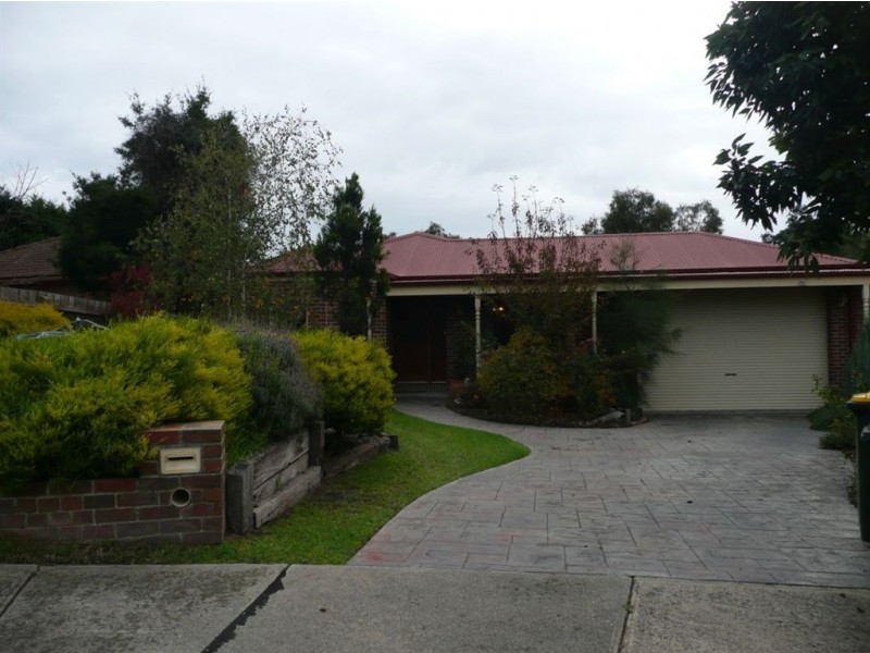 11 Micheala Court, Langwarrin VIC 3910