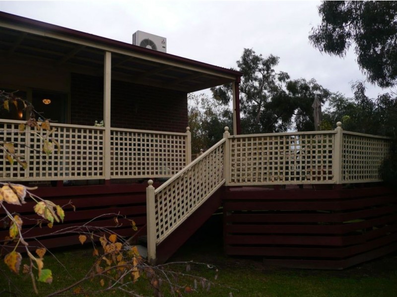 11 Micheala Court, Langwarrin VIC 3910