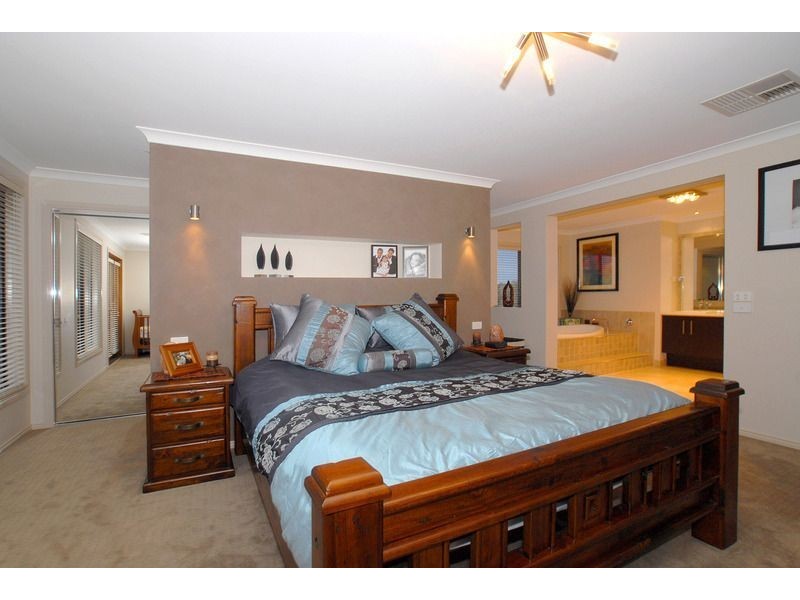 9 Mintbush Terrace, Langwarrin VIC 3910