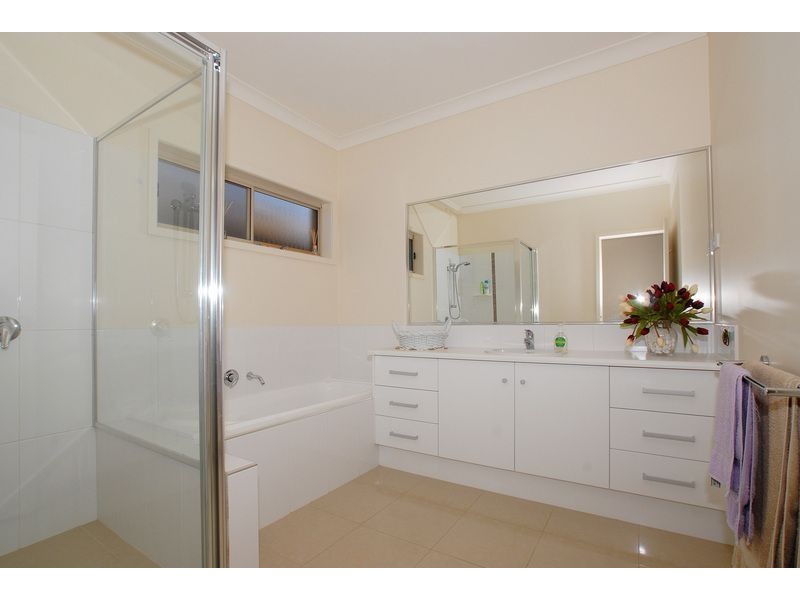 11 Aqueduct Road, Langwarrin VIC 3910