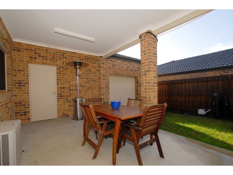11 Aqueduct Road, Langwarrin VIC 3910