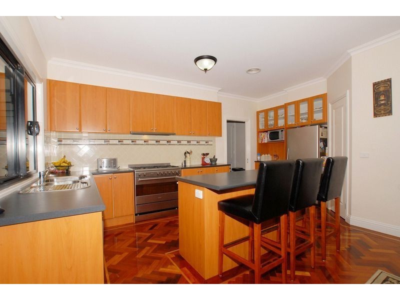 6 Fieldwood Lane, Langwarrin VIC 3910