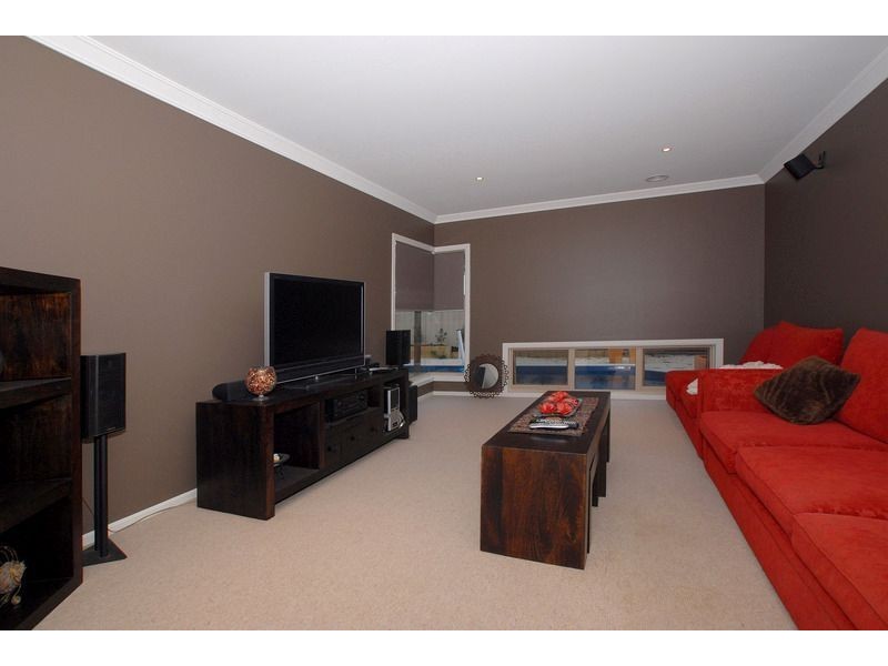 18 Blacksheoak Drive, Langwarrin VIC 3910