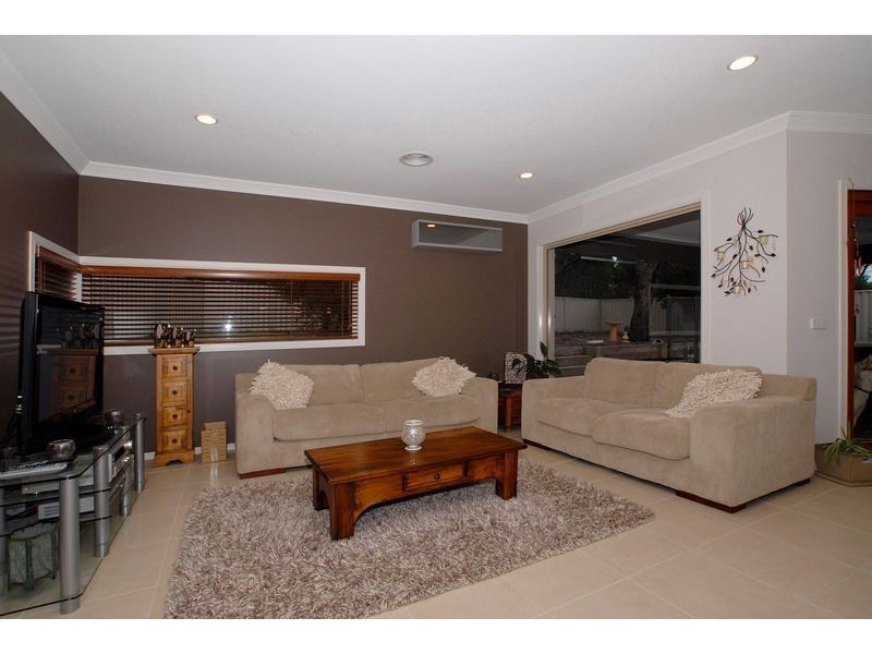 18 Blacksheoak Drive, Langwarrin VIC 3910