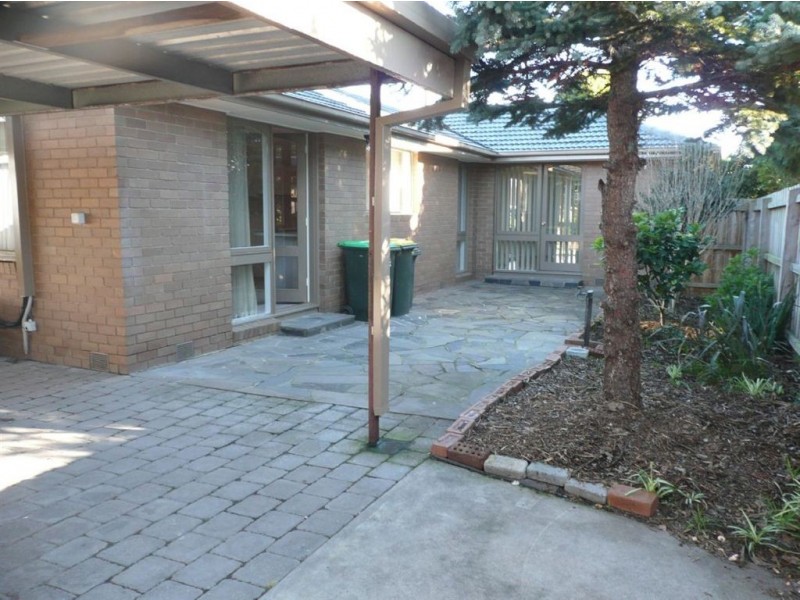 169 Karingal Drive, Frankston VIC 3199