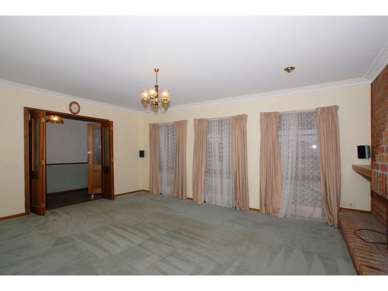 77 Burgess Drive, Langwarrin VIC 3910