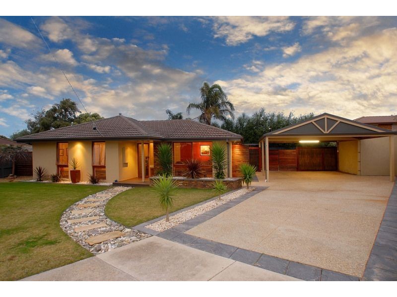 4 Natalie Court, Langwarrin VIC 3910