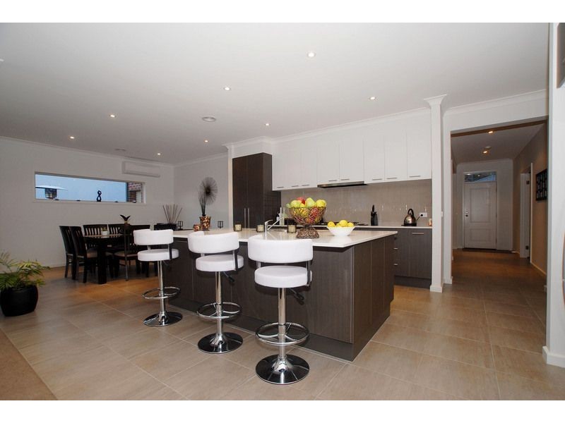 8 Aqueduct Road, Langwarrin VIC 3910