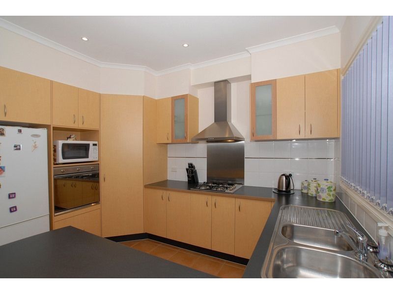 3/16 Pepperbush Crescent, Langwarrin VIC 3910