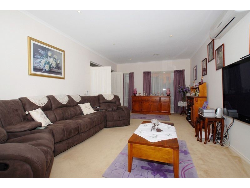 3/16 Pepperbush Crescent, Langwarrin VIC 3910