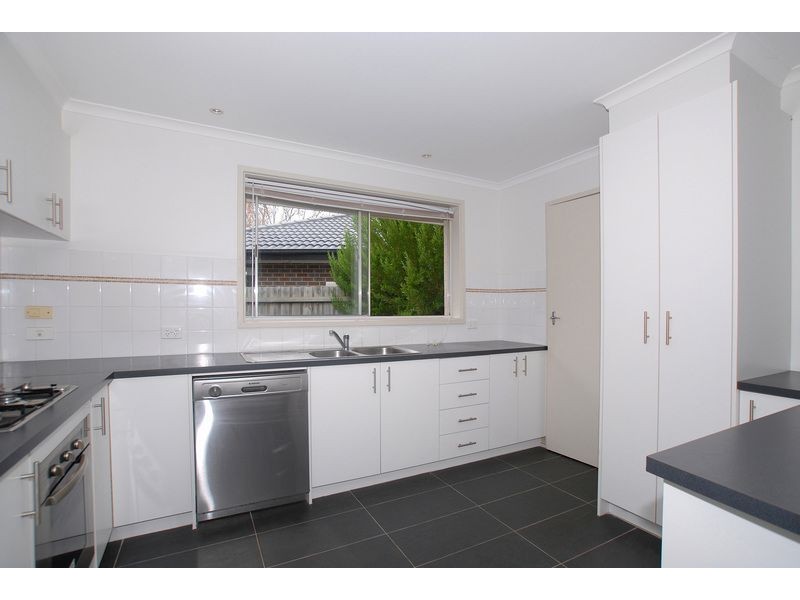 8 John  Street, Langwarrin VIC 3910