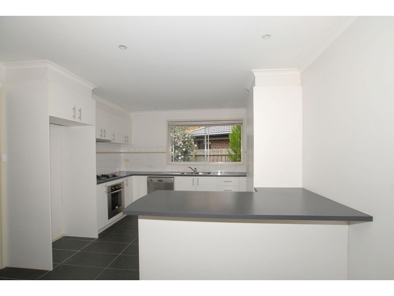 8 John  Street, Langwarrin VIC 3910