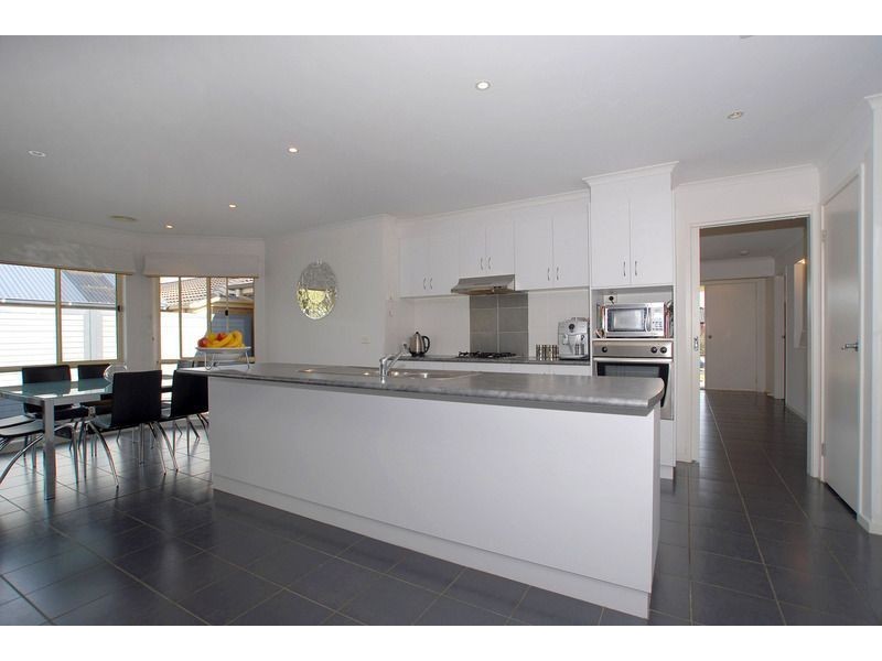 34 Trentham Way, Langwarrin VIC 3910