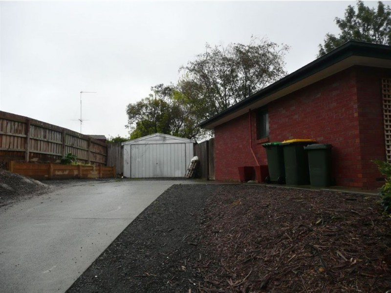 2 Elsanlea Court, Langwarrin VIC 3910