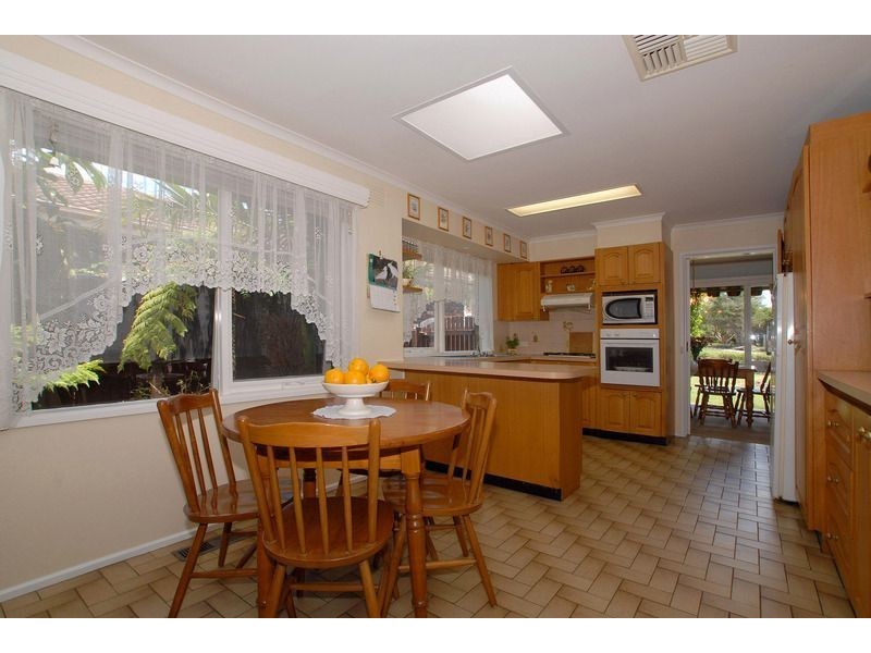 15 Bush Court, Langwarrin VIC 3910