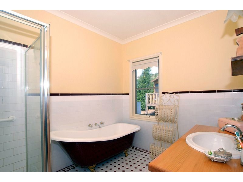 2 Brown Thornbill Court, Langwarrin VIC 3910