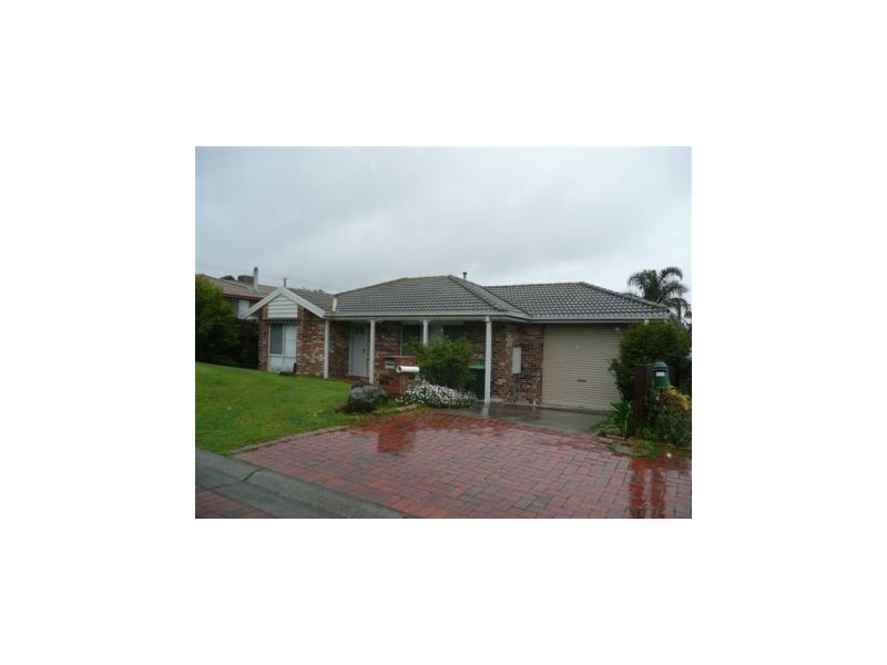 12 Warrindale Close, Langwarrin VIC 3910