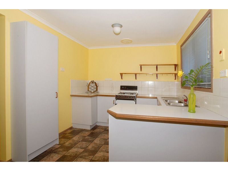 2/2 Aldershot Road, Langwarrin VIC 3910