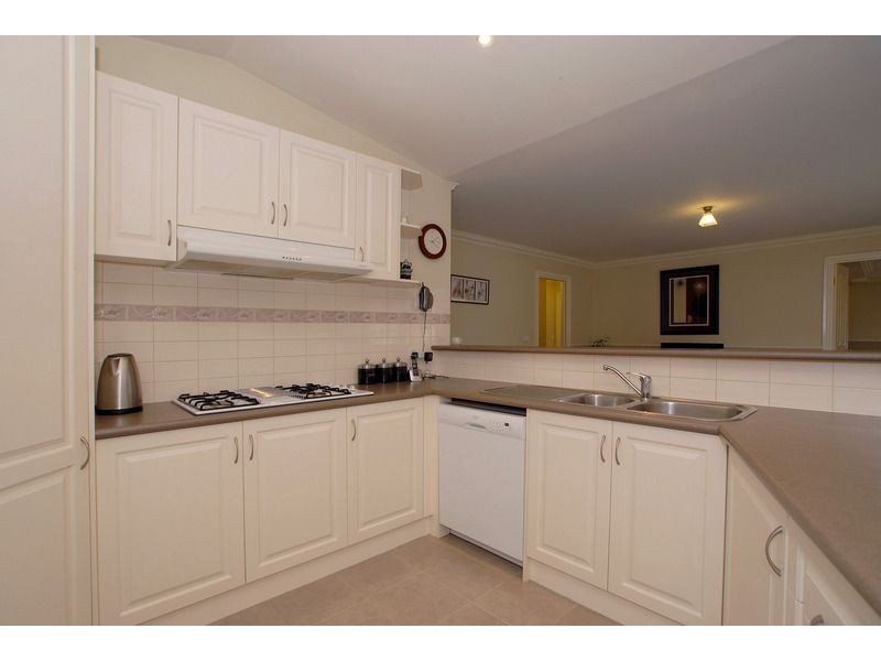 7 Elemes Court, Langwarrin VIC 3910