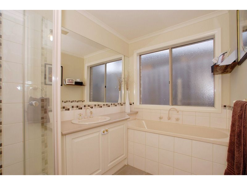 7 Elemes Court, Langwarrin VIC 3910