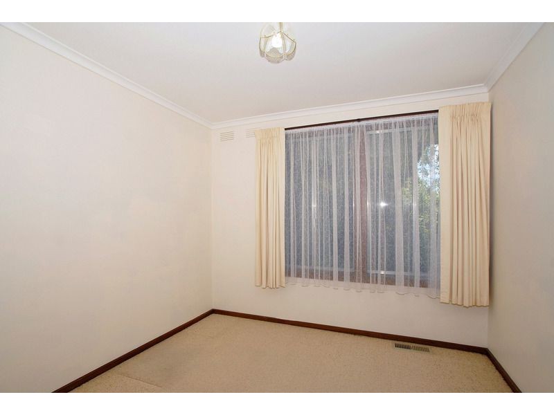 5 Allen Crescent, Langwarrin VIC 3910